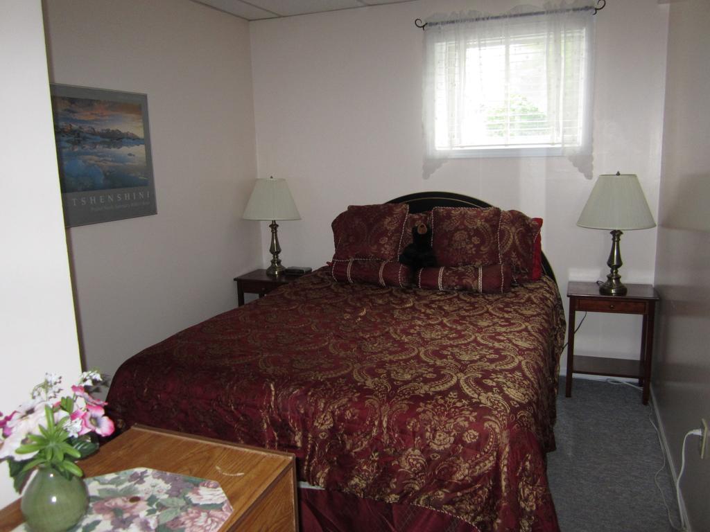 Casey'S Bed & Breakfastホワイトホース 部屋 写真